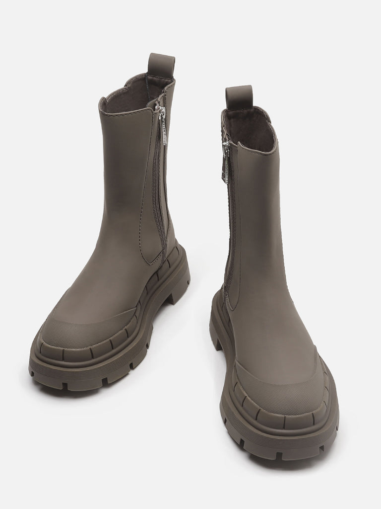 Women's Round Toe Chunky Sole Low Heel Solid Rubberized Chelsea Boots Zip Side - POPBAE